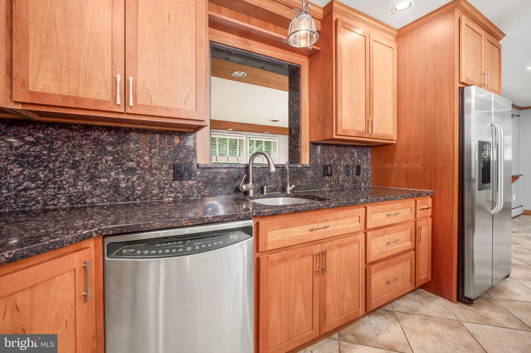 Allentown, Pennsylvania 18103, United States, 4 Bedrooms Bedrooms, ,3 BathroomsBathrooms,Residential,Pending,155295