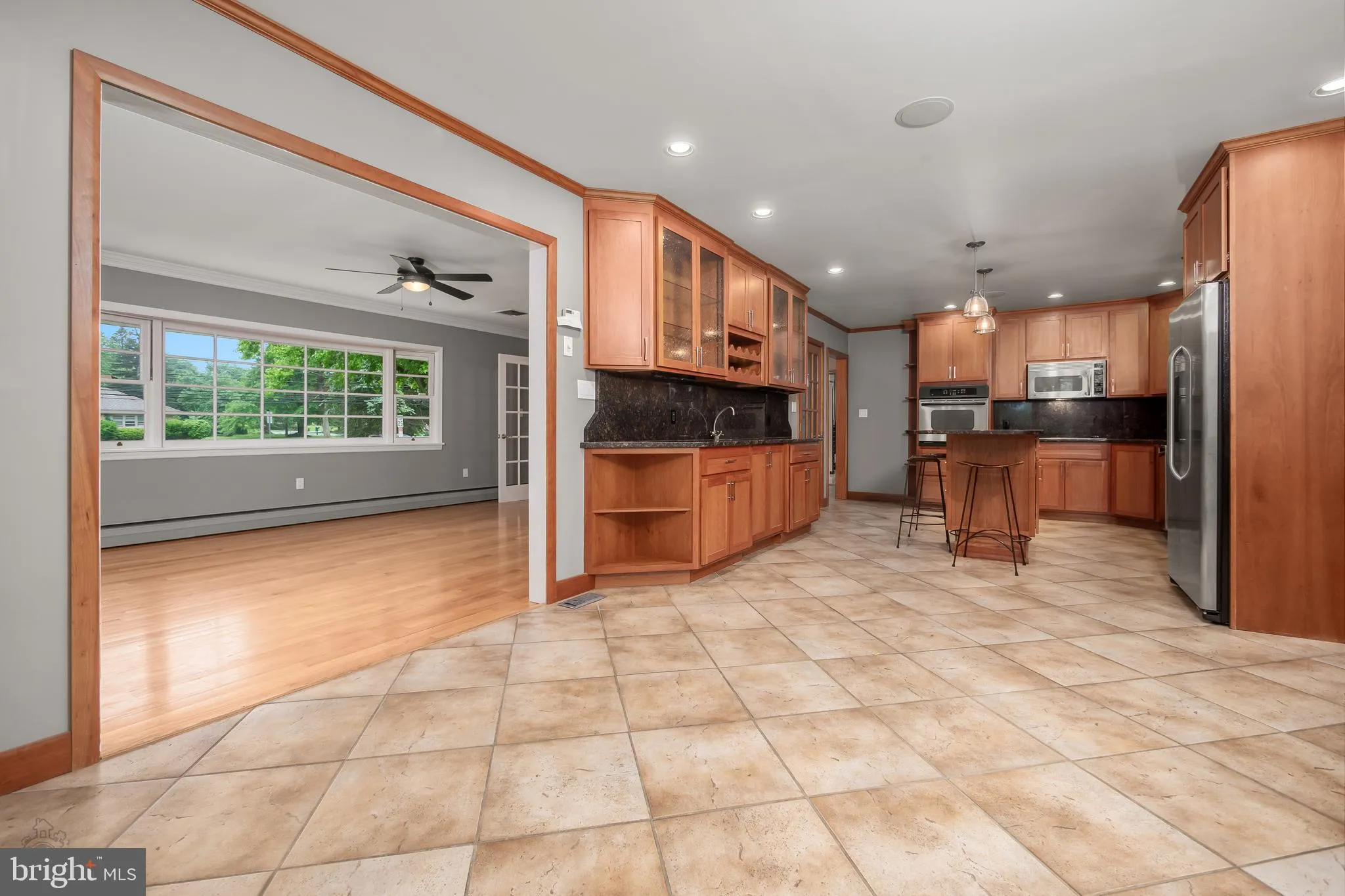 Allentown, Pennsylvania 18103, United States, 4 Bedrooms Bedrooms, ,3 BathroomsBathrooms,Residential,Pending,155295