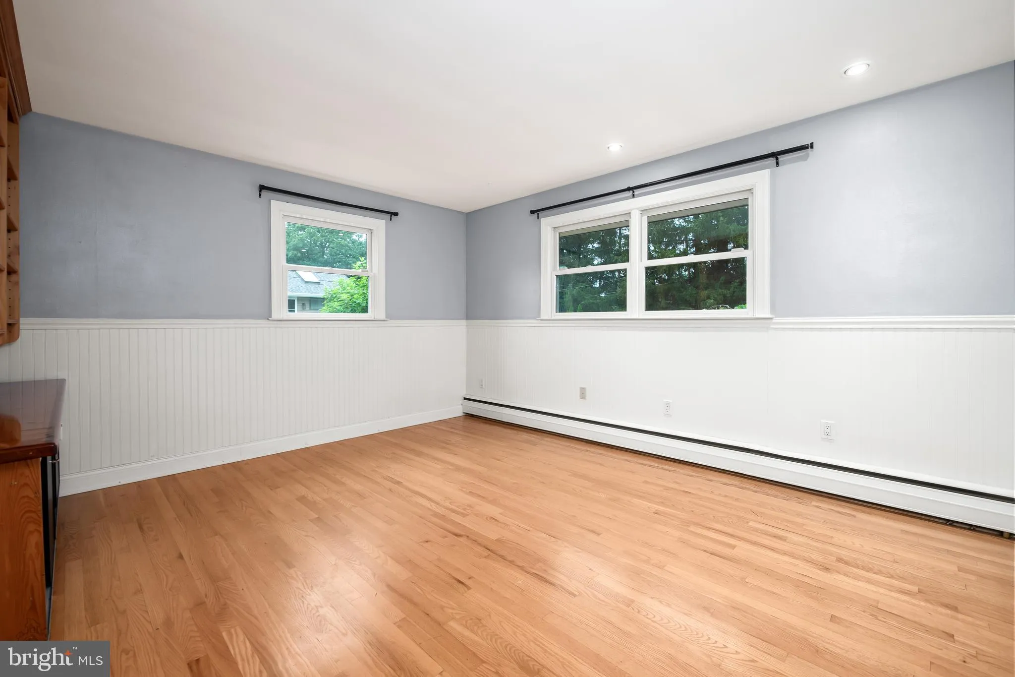 Allentown, Pennsylvania 18103, United States, 4 Bedrooms Bedrooms, ,3 BathroomsBathrooms,Residential,Pending,155295