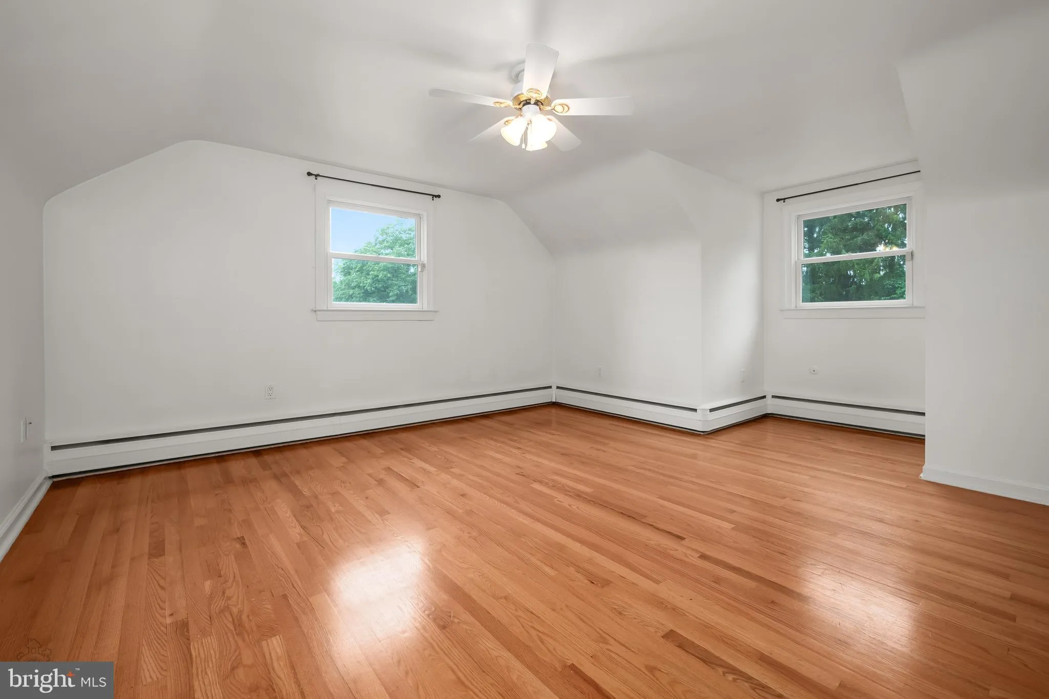 Allentown, Pennsylvania 18103, United States, 4 Bedrooms Bedrooms, ,3 BathroomsBathrooms,Residential,Pending,155295