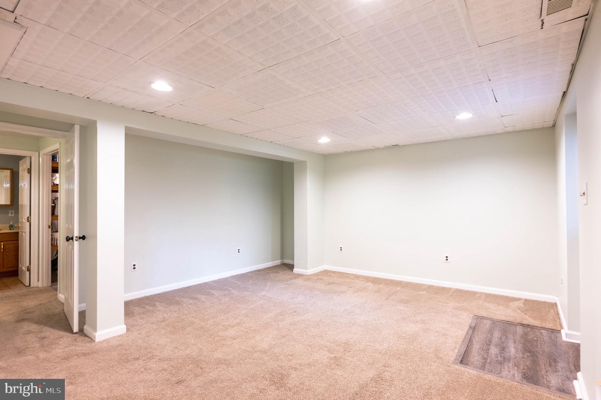 RIDGELY CHOICE - Residential