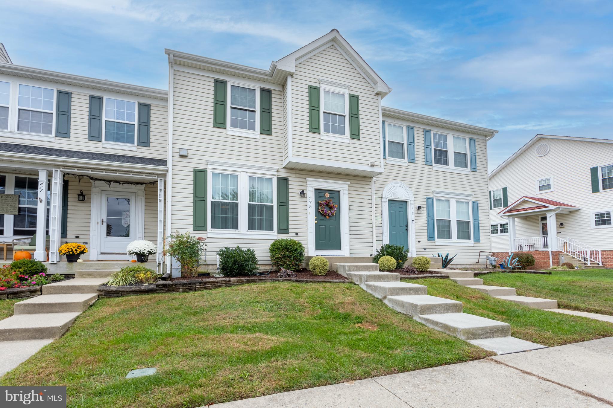 275 SPENCER CIRCLE