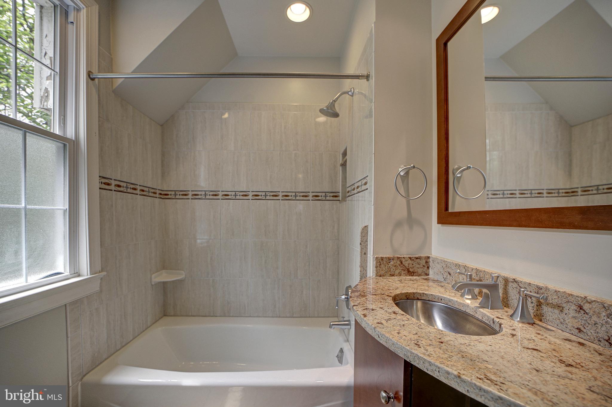 UNIVERSITY PARK - Residential