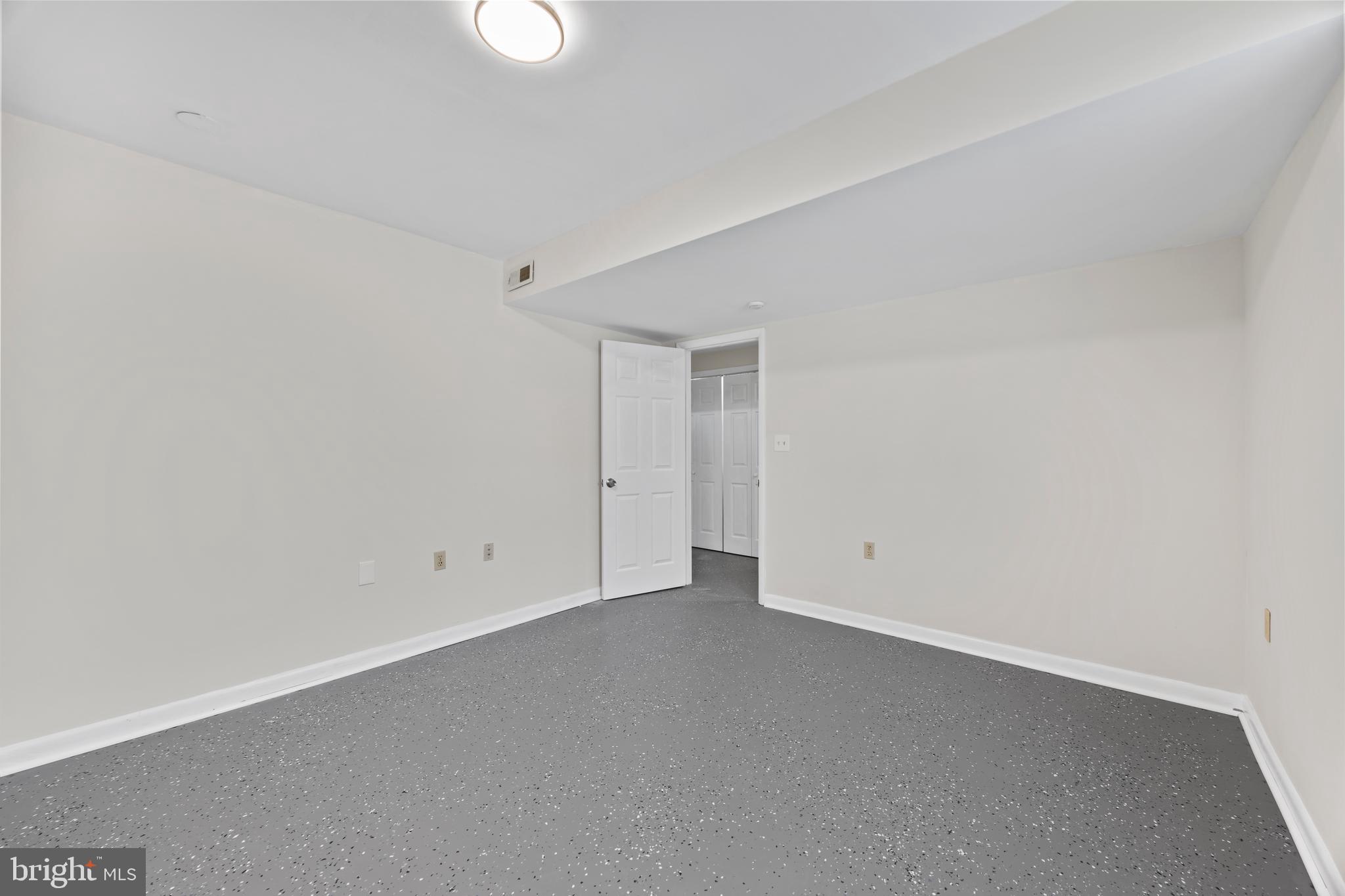 LA DOVA HEIGHTS - Residential Lease