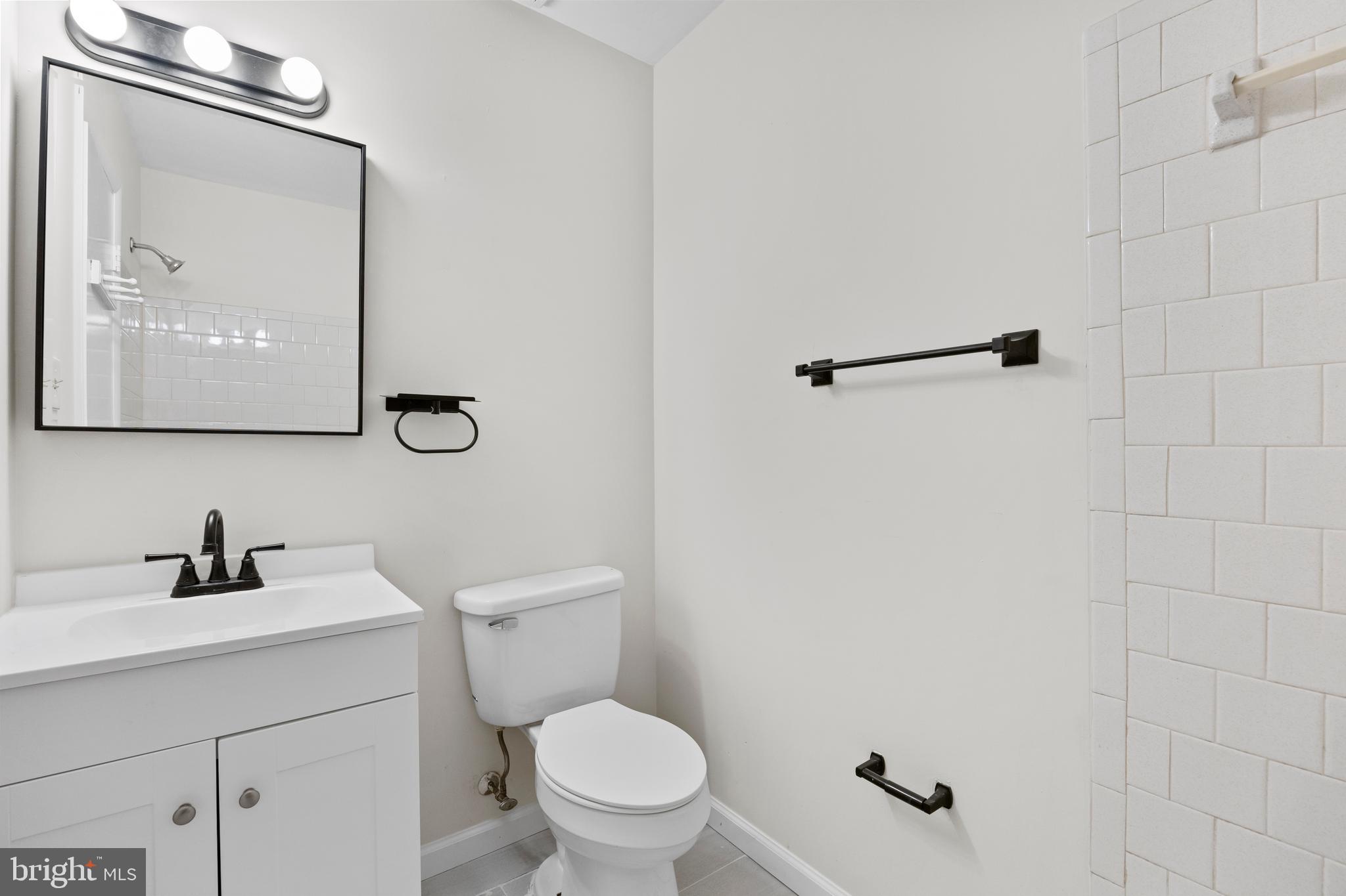 LA DOVA HEIGHTS - Residential Lease