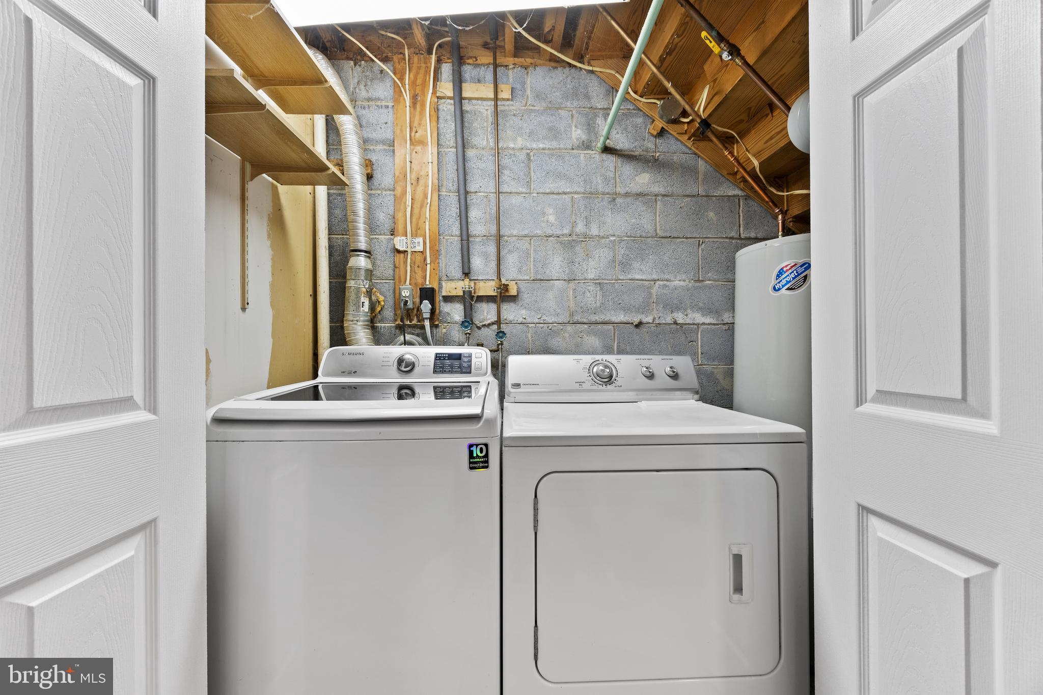 LA DOVA HEIGHTS - Residential Lease