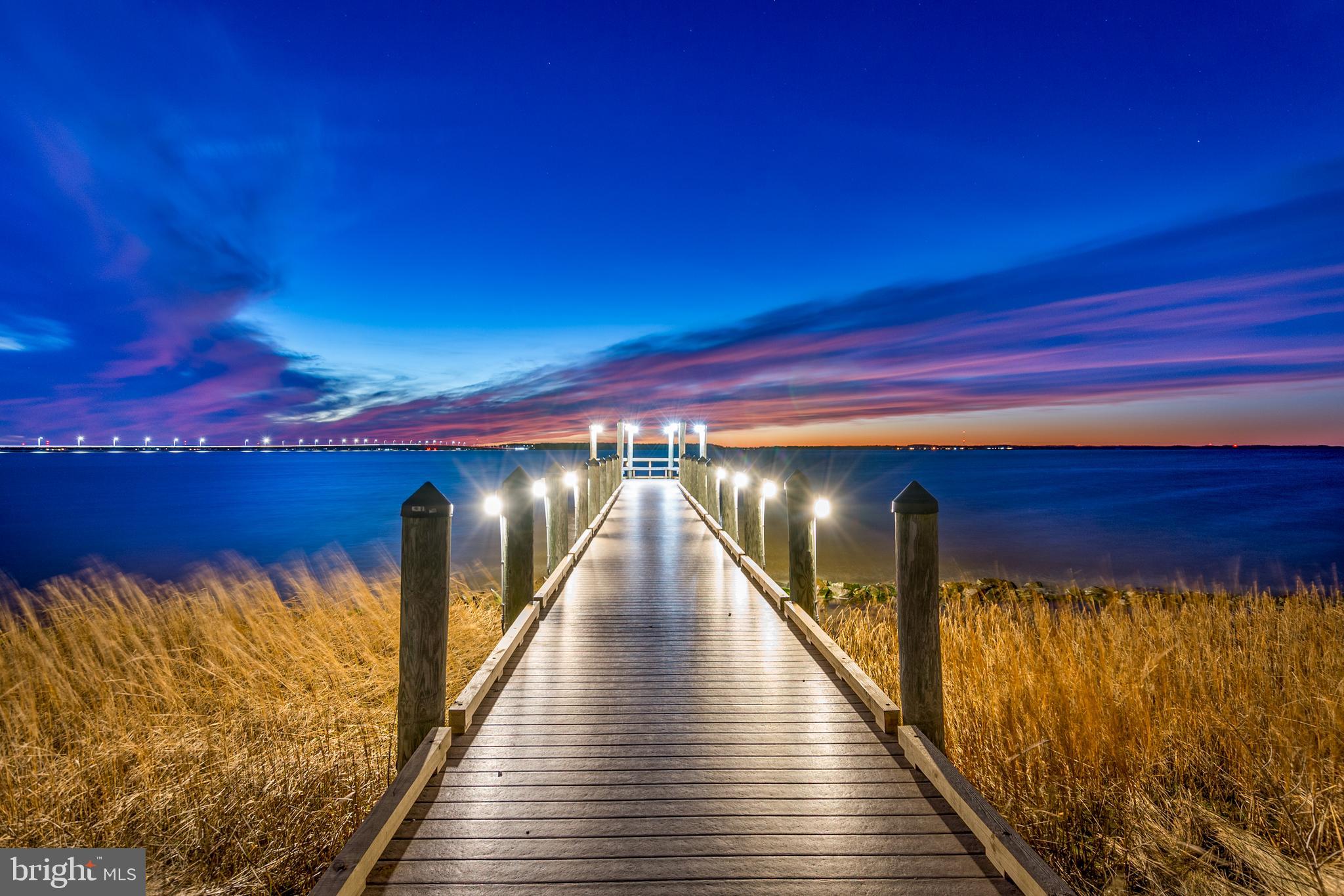 SUNSET ISLAND - Residential