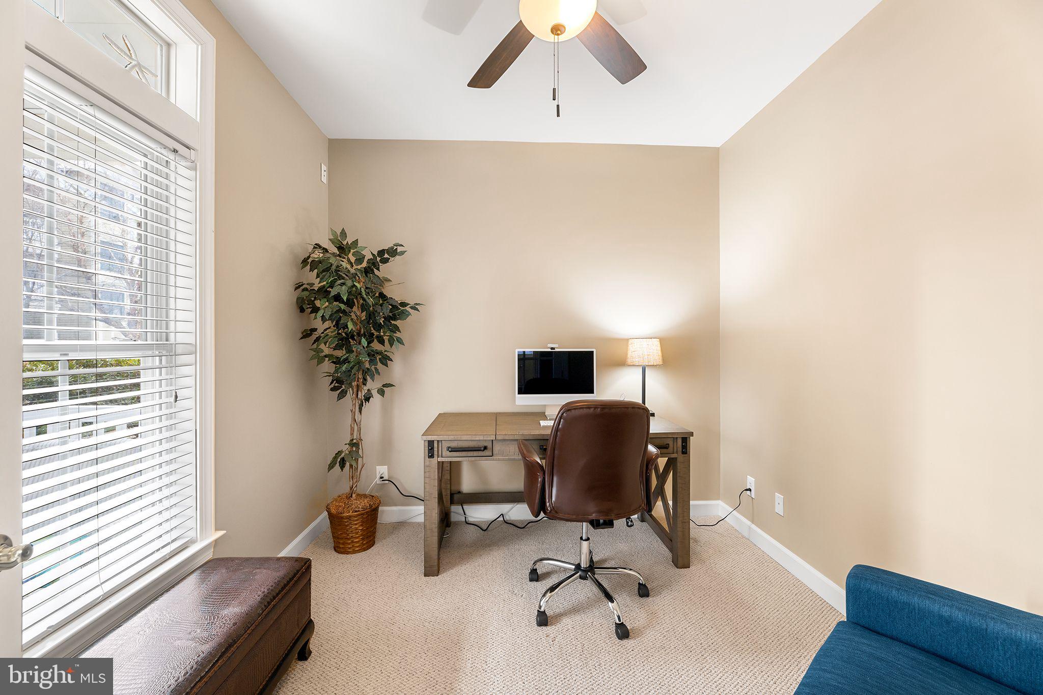 SUNSET ISLAND - Residential