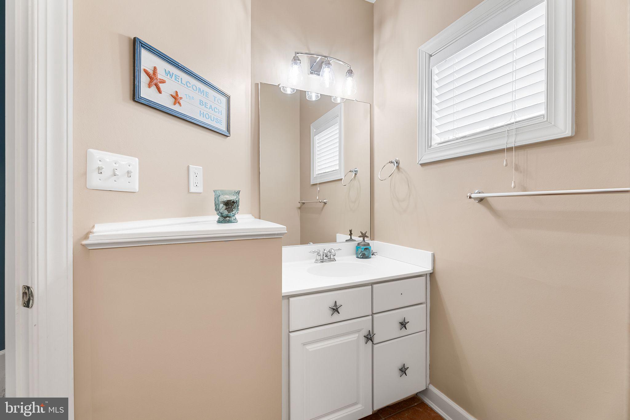 SUNSET ISLAND - Residential