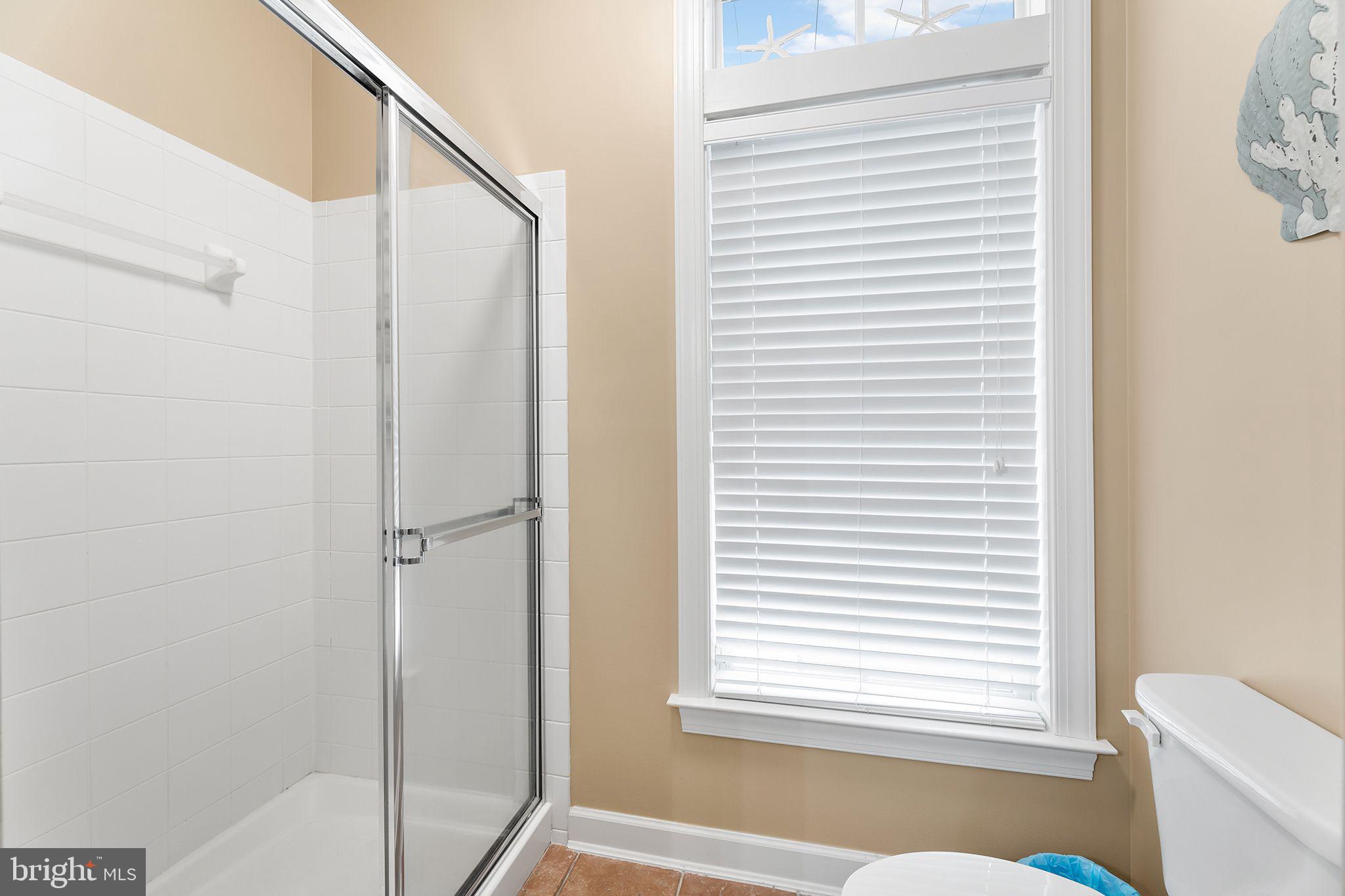 SUNSET ISLAND - Residential