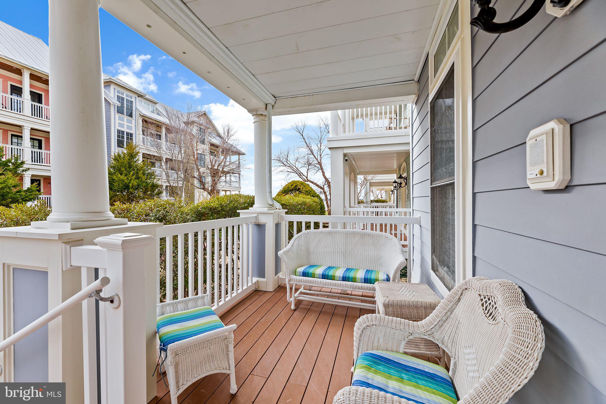 SUNSET ISLAND - Residential