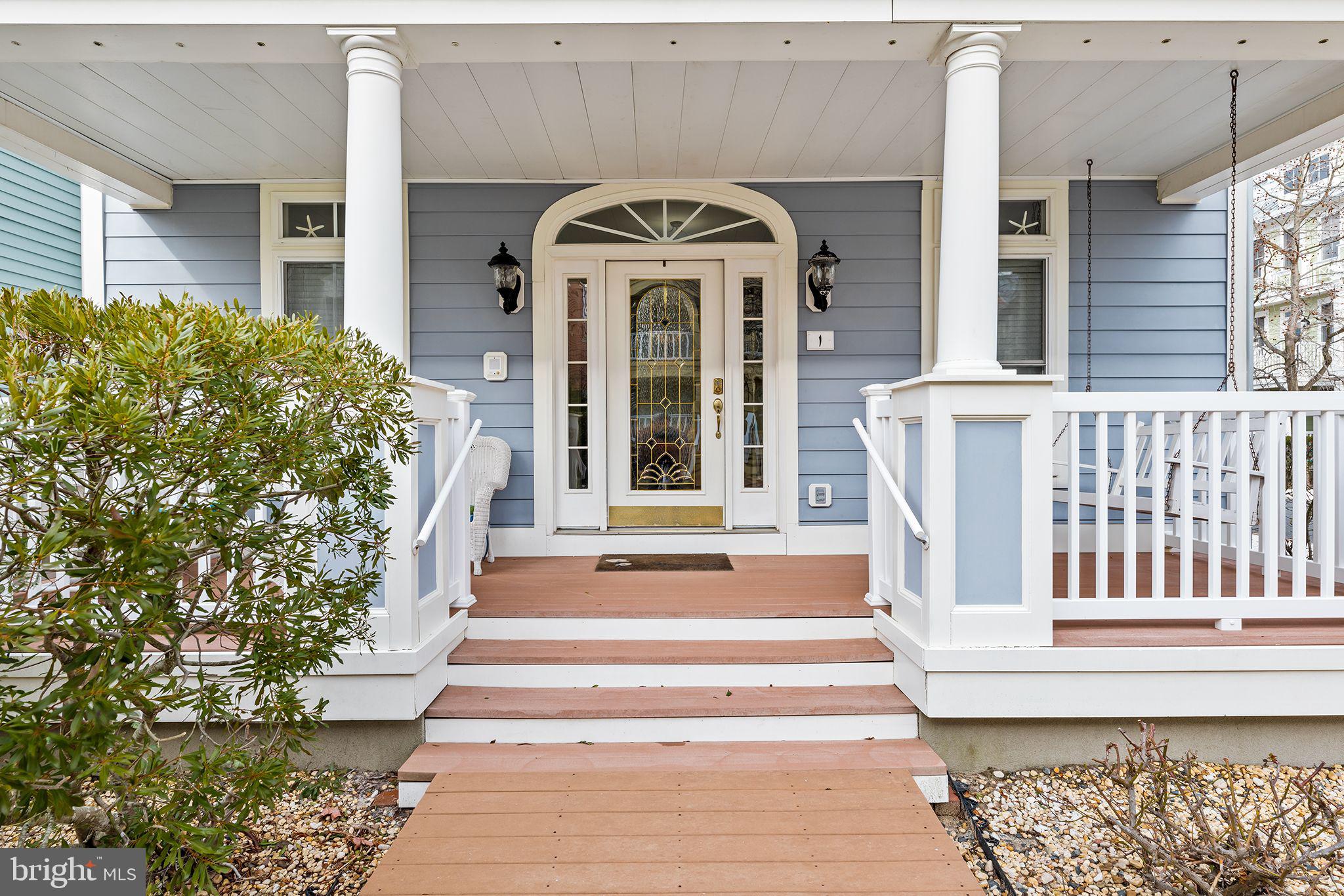 SUNSET ISLAND - Residential