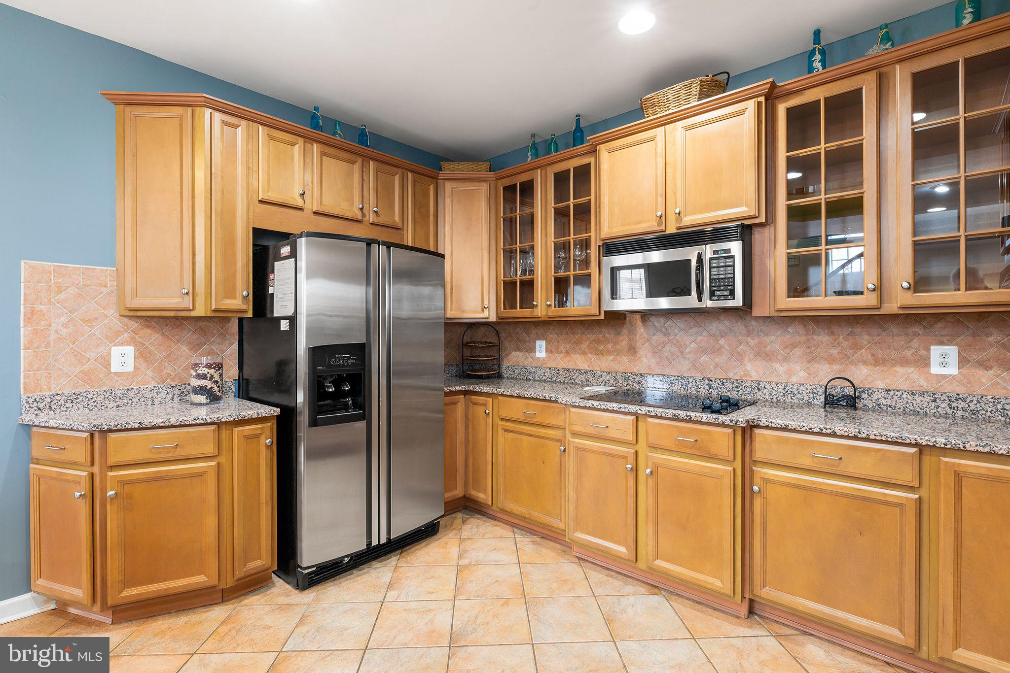 SUNSET ISLAND - Residential