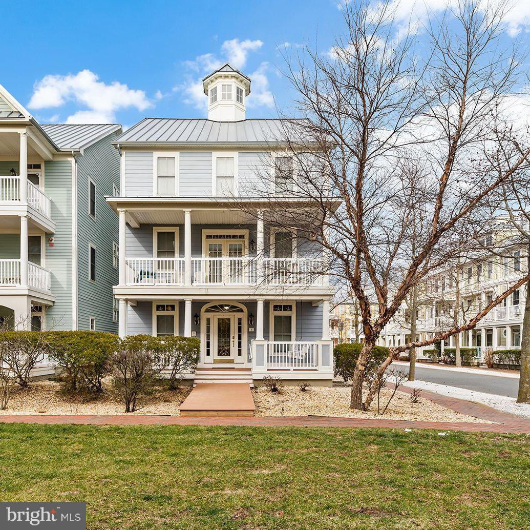 SUNSET ISLAND - Residential