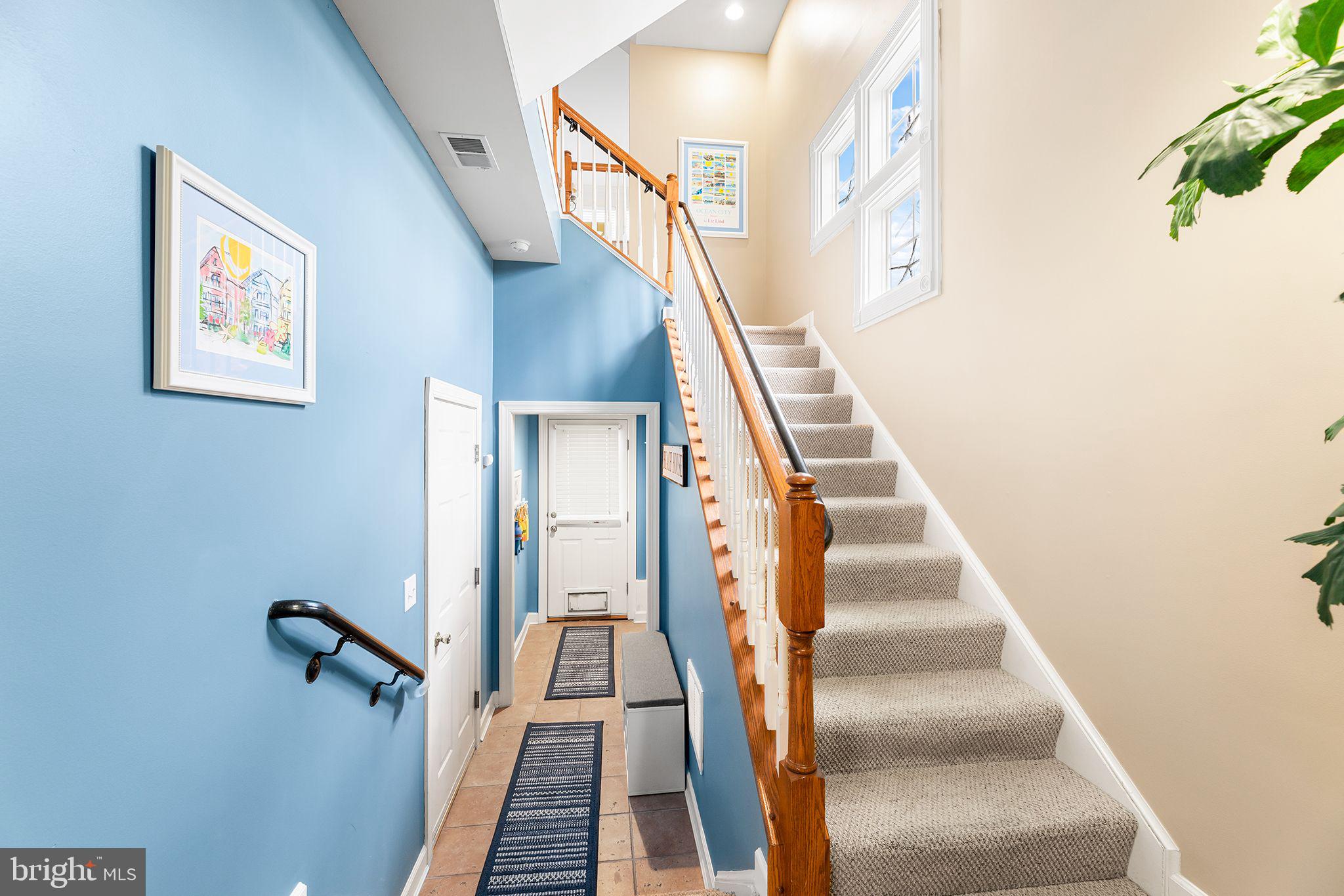 SUNSET ISLAND - Residential