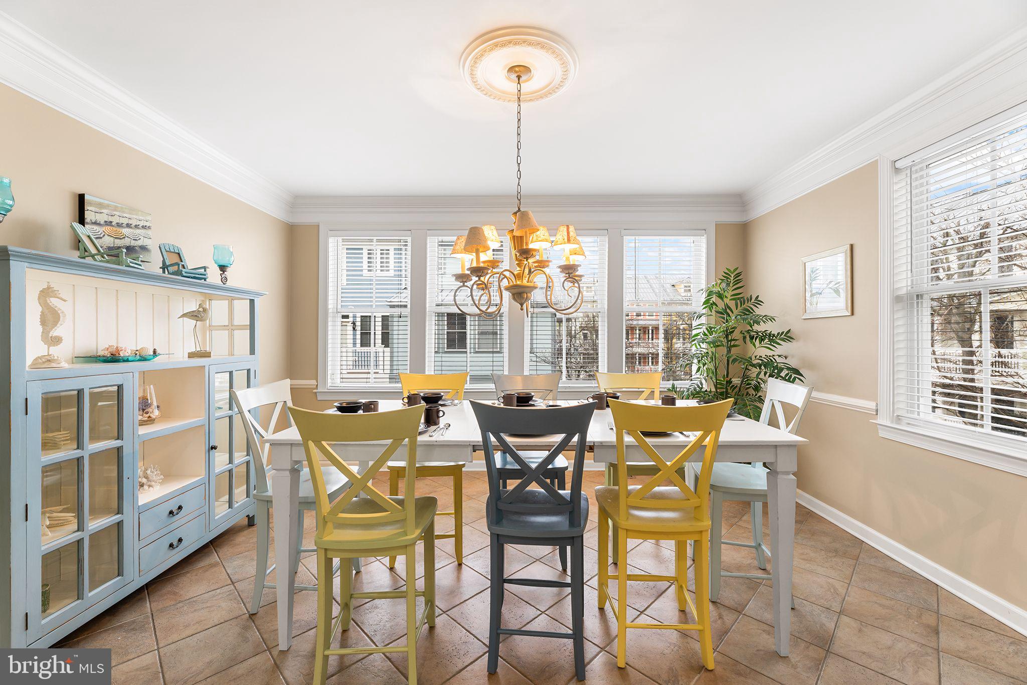 SUNSET ISLAND - Residential