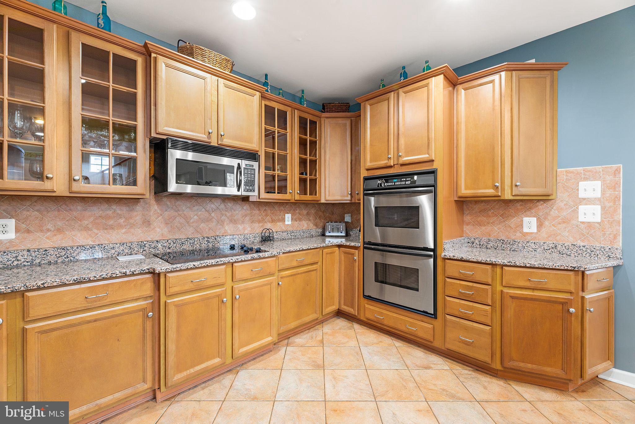 SUNSET ISLAND - Residential