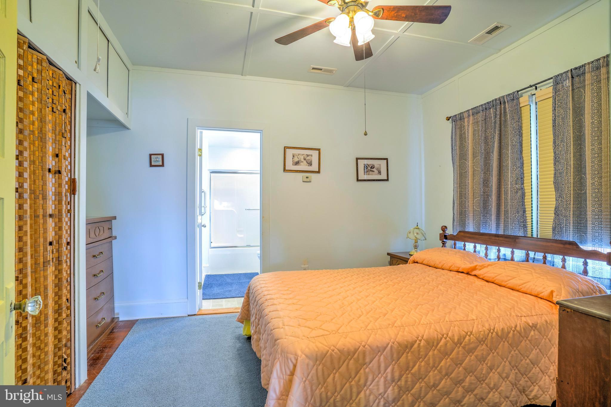 CEDARHURST ON THE BAY - Residential