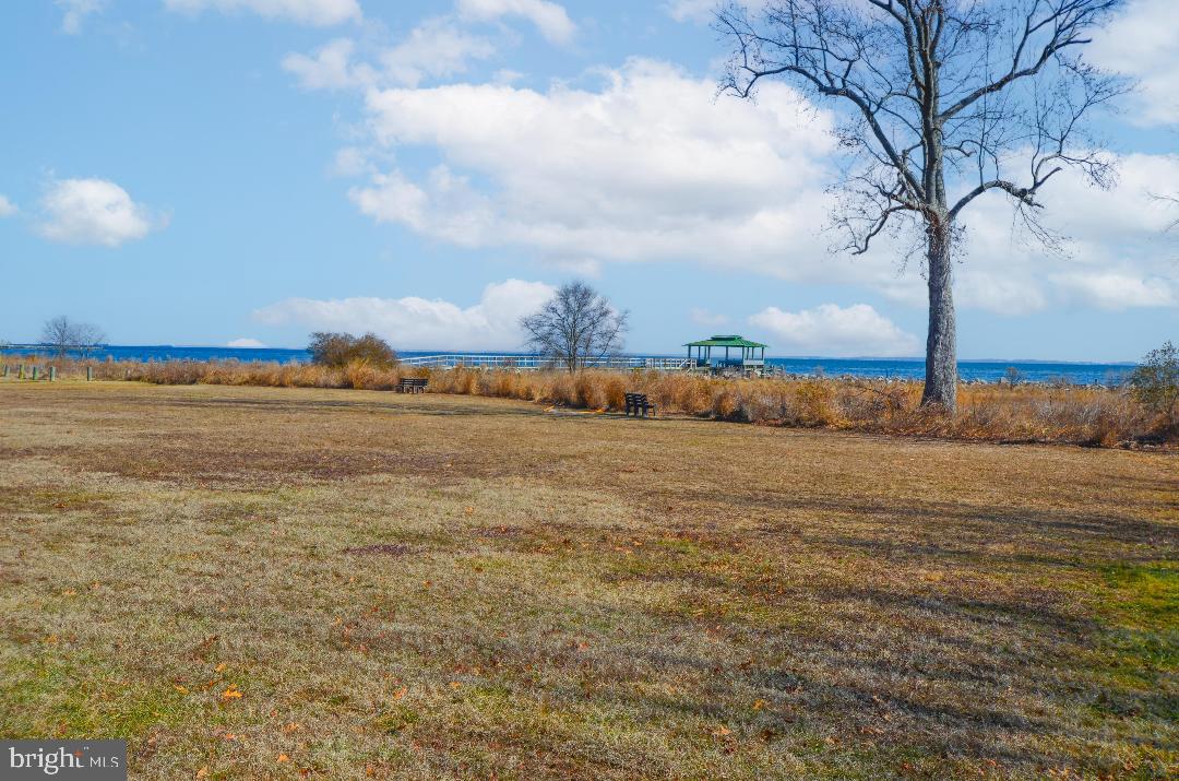 CEDARHURST ON THE BAY - Residential