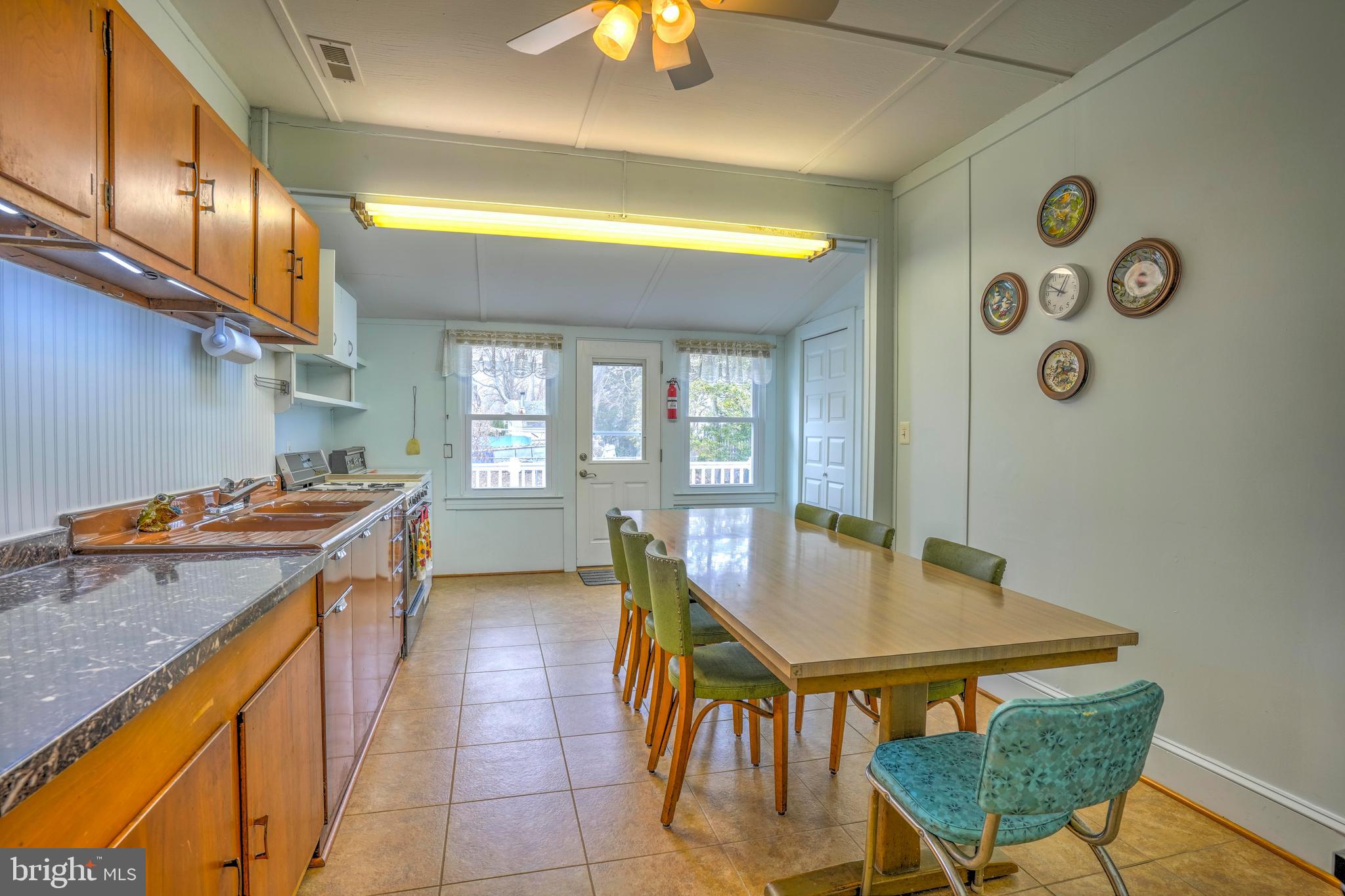 CEDARHURST ON THE BAY - Residential