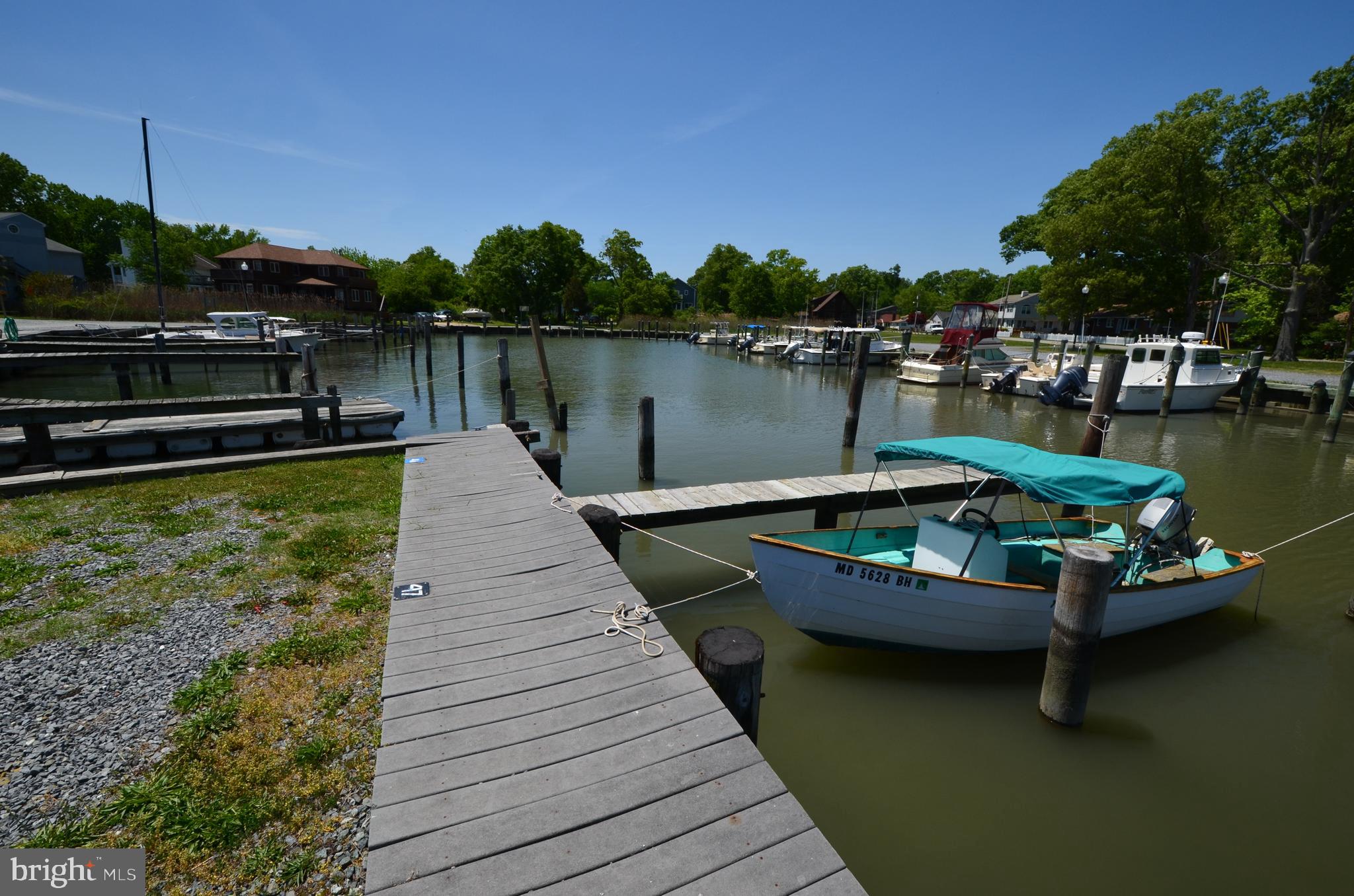 CEDARHURST ON THE BAY - Residential