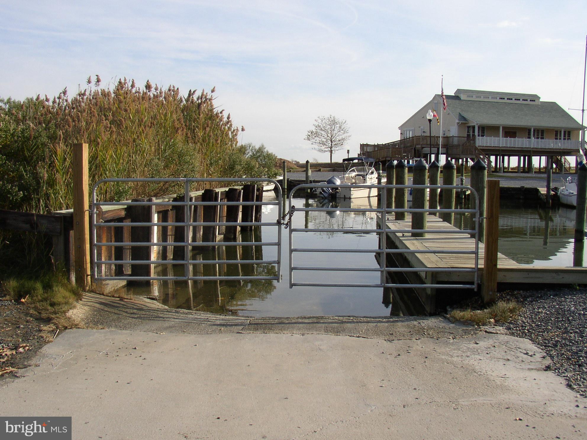 CEDARHURST ON THE BAY - Residential