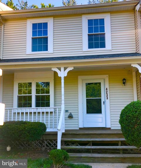 Townhouse For Sale - 4233 Gibson Court<br/> WOODBRIDGE, VA 22193