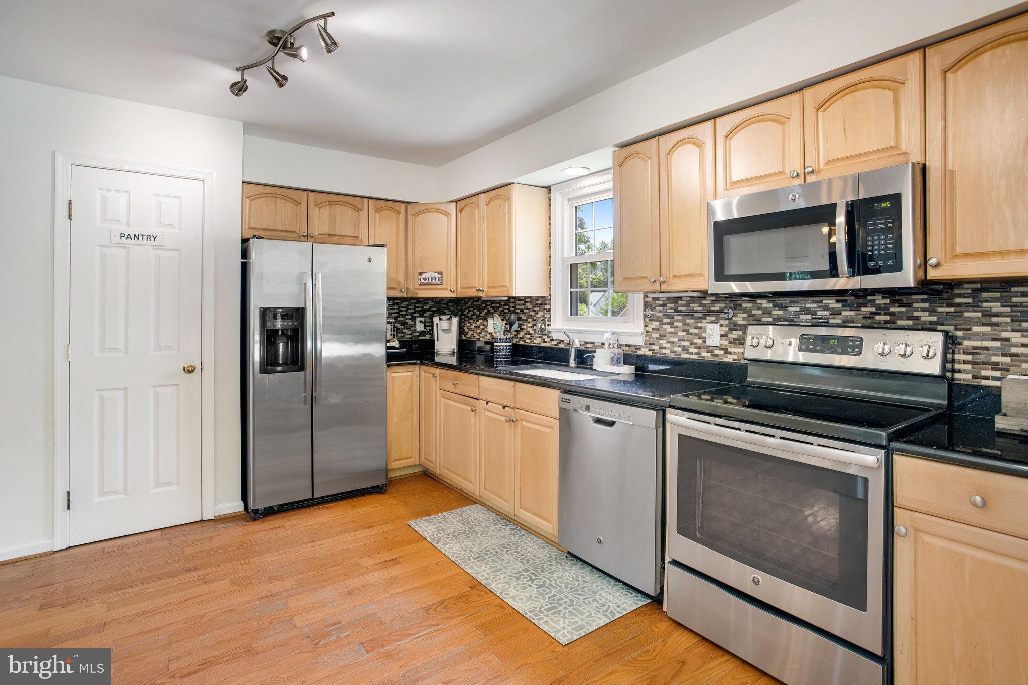 LAKE RIDGE - Residential