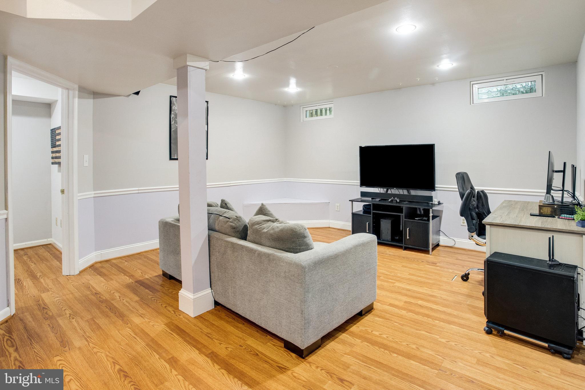 LAKE RIDGE - Residential