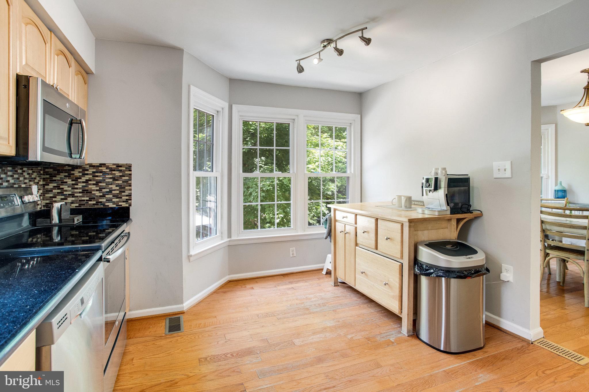 LAKE RIDGE - Residential