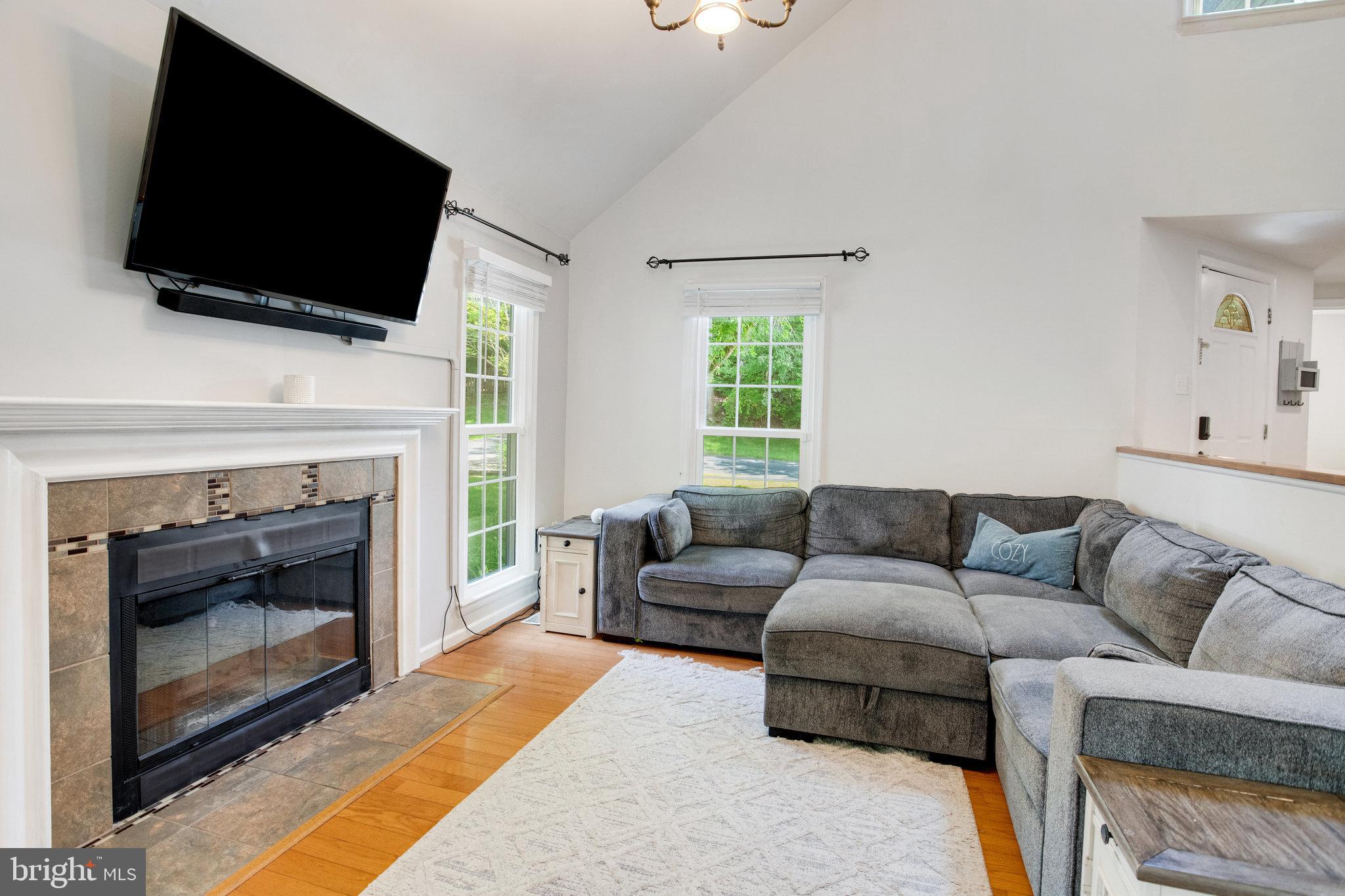 LAKE RIDGE - Residential