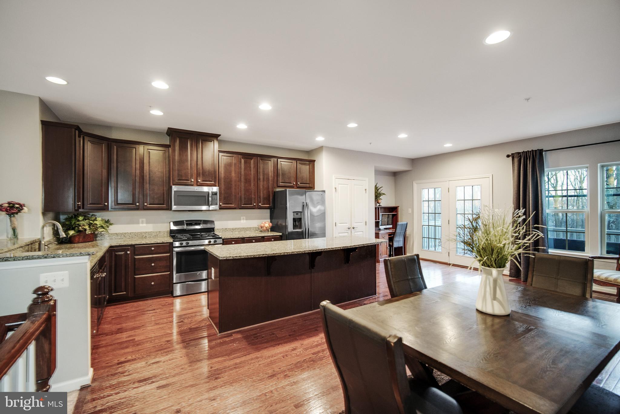 PARKSIDE - Residential