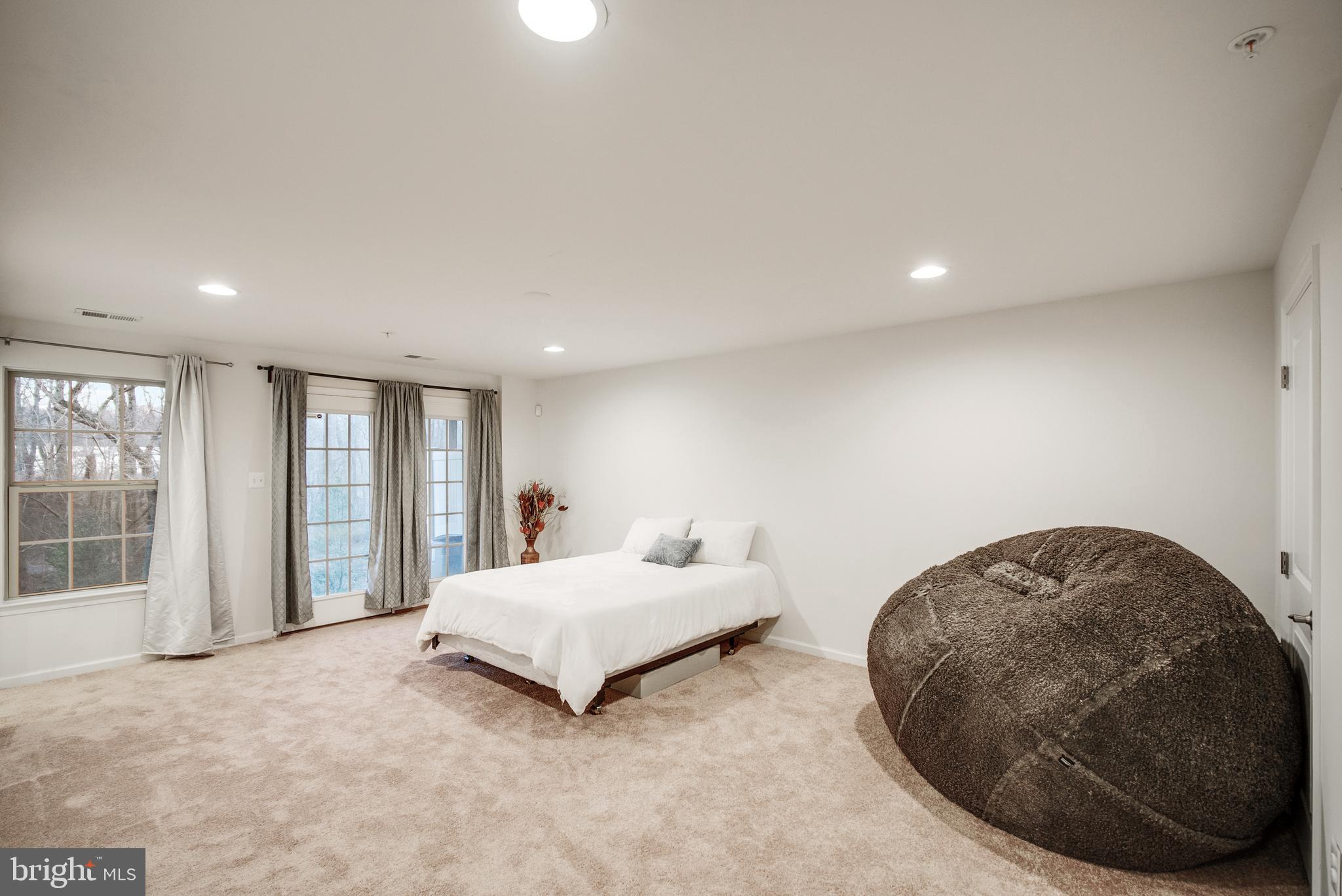 PARKSIDE - Residential