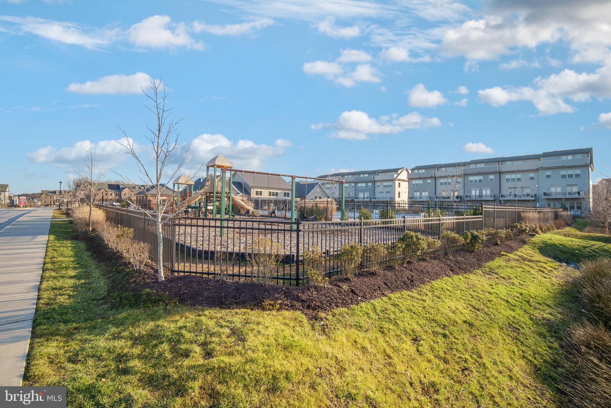 PARKSIDE - Residential