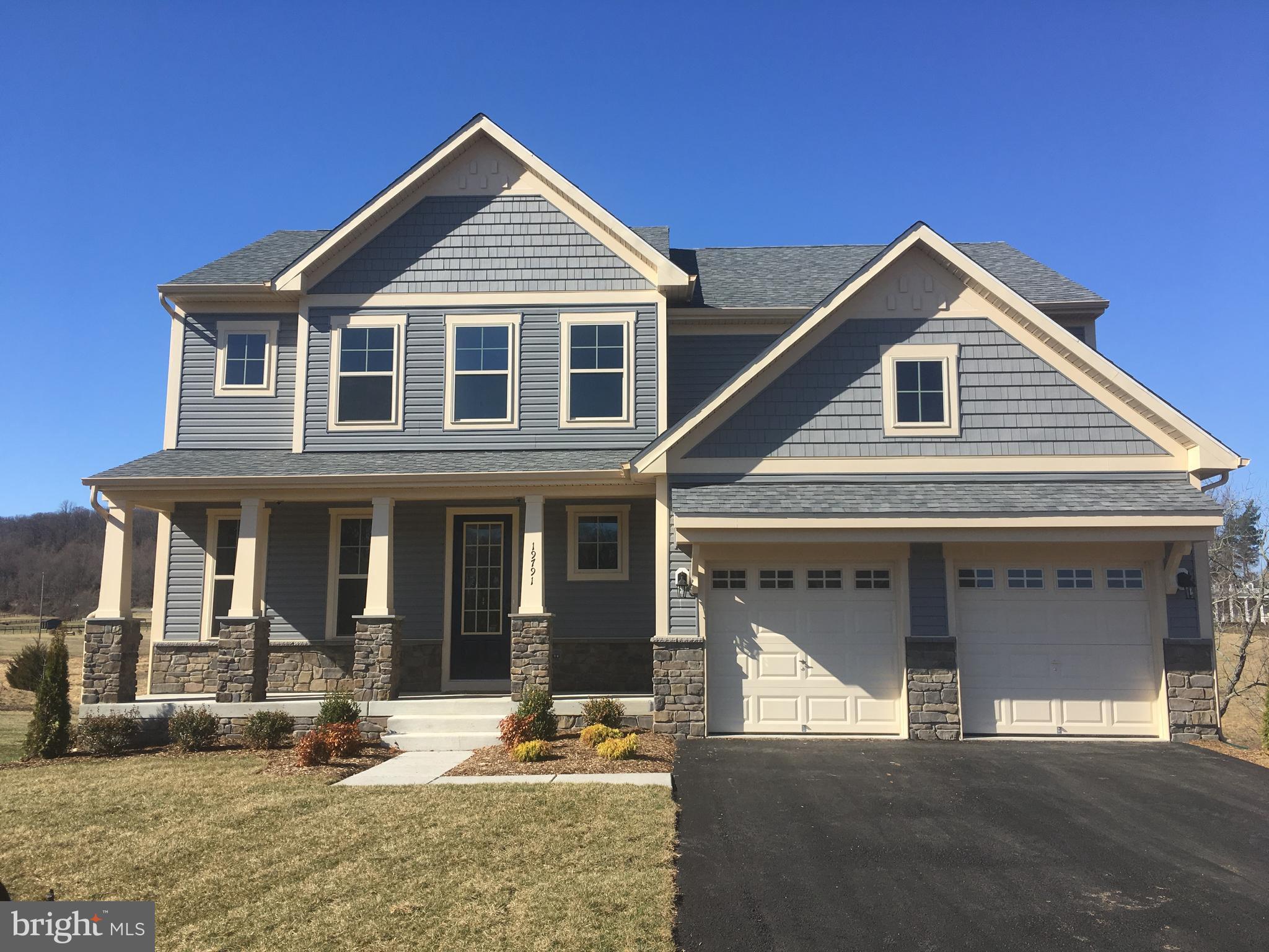 WULF CREST - Residential