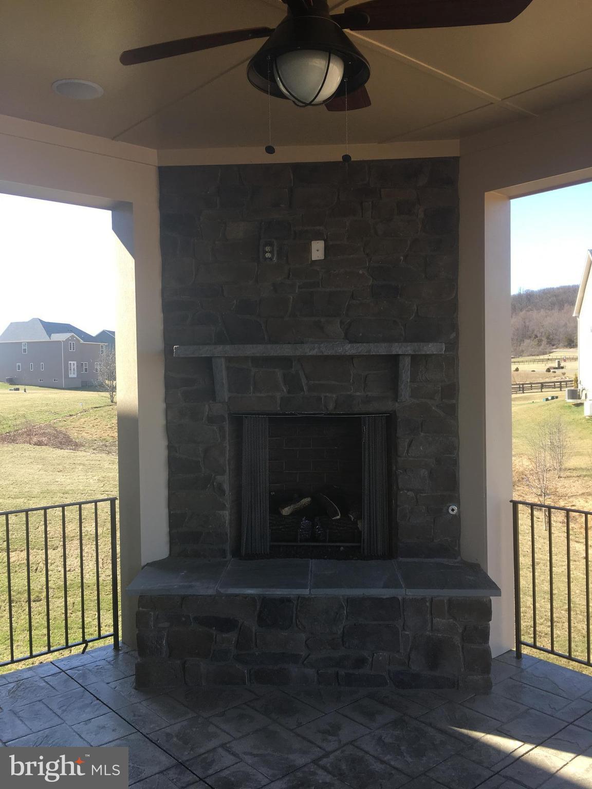 WULF CREST - Residential