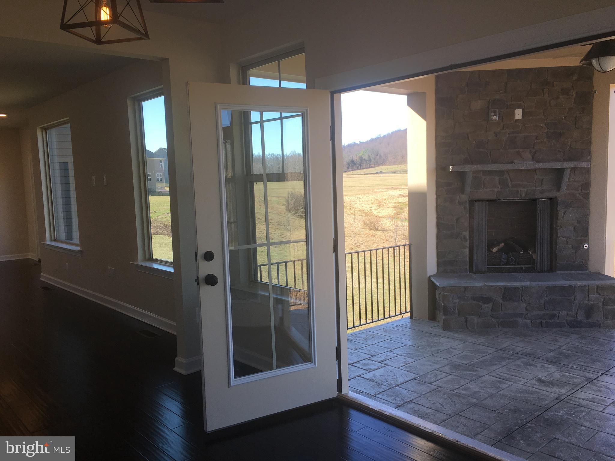 WULF CREST - Residential