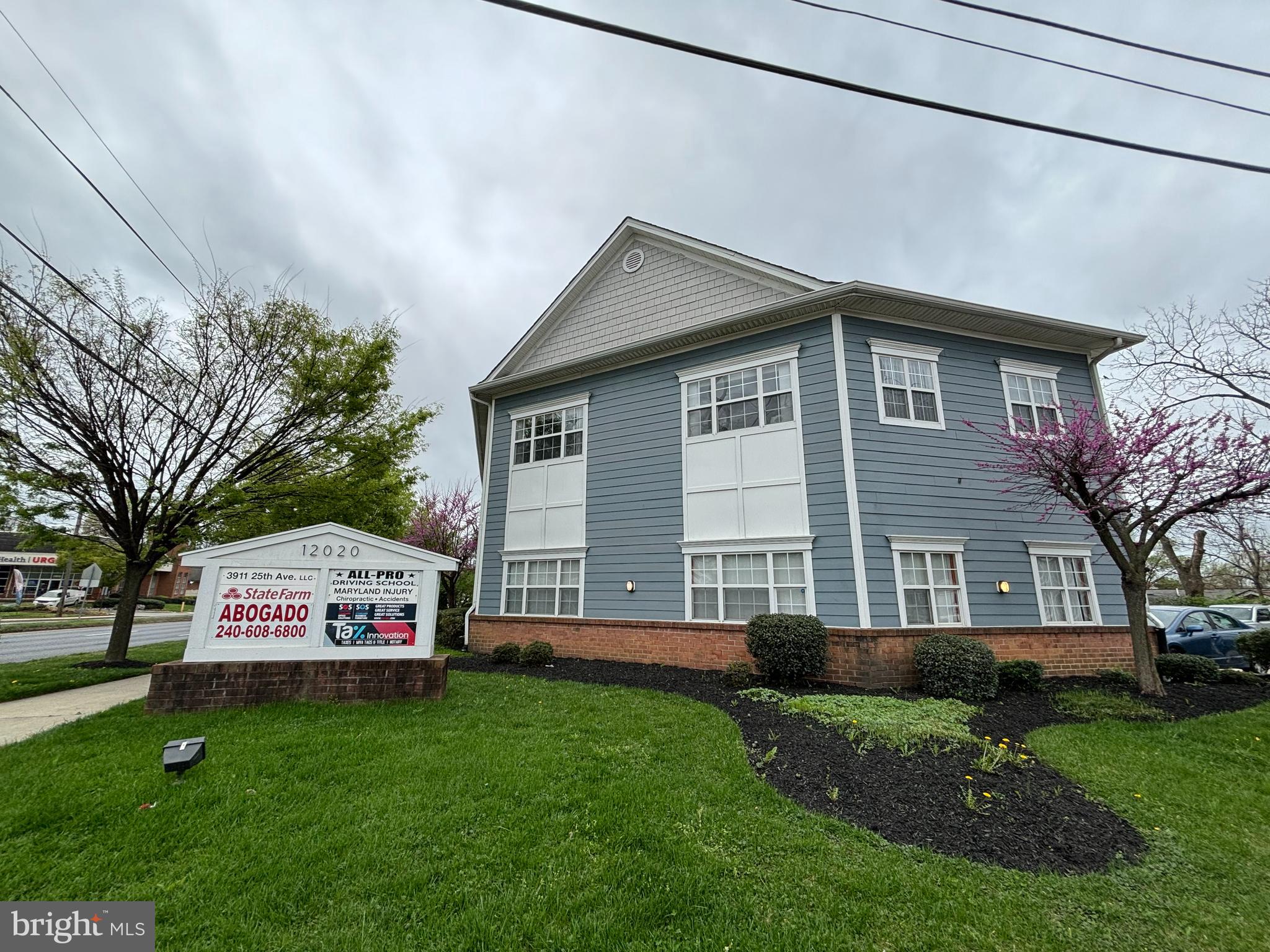 WEISMANS - Commercial Lease