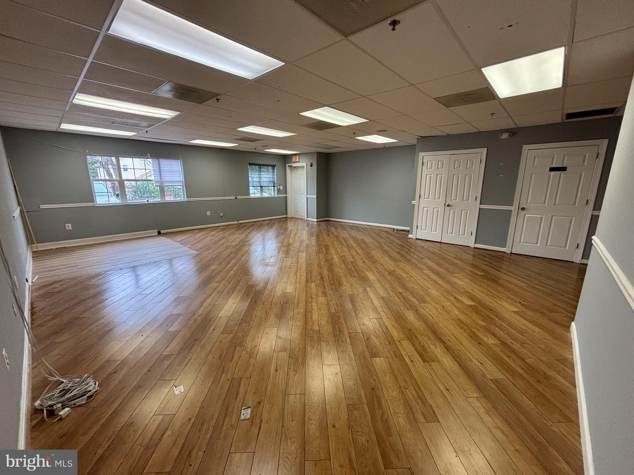 WEISMANS - Commercial Lease