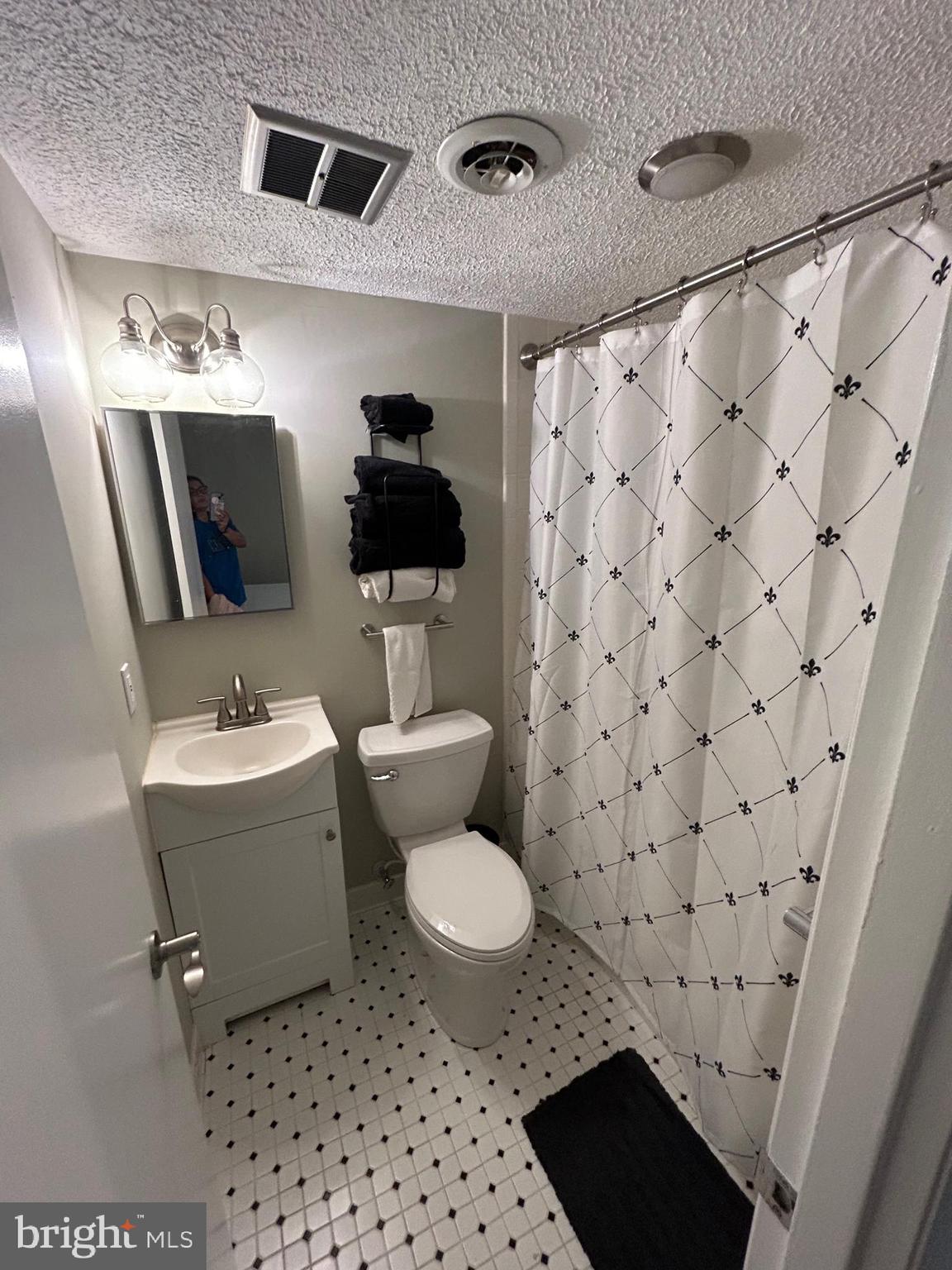 THE HILL - Residential