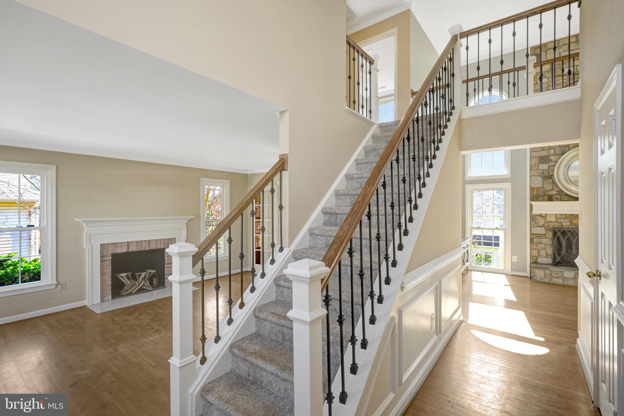 CROSSPOINTE - Residential