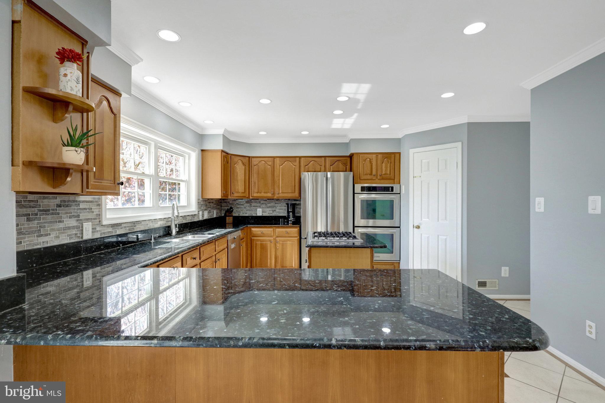 CROSSPOINTE - Residential