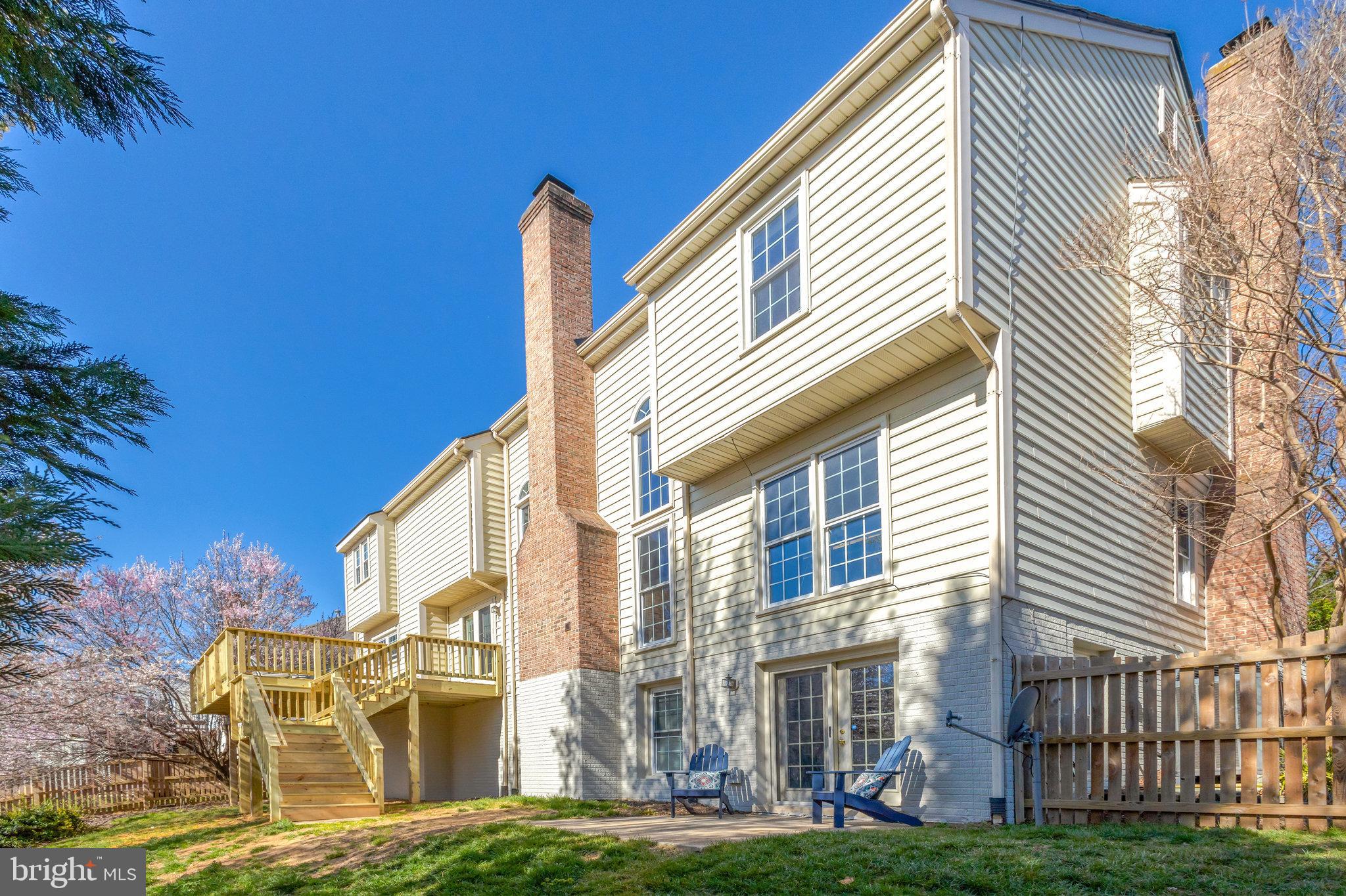 CROSSPOINTE - Residential