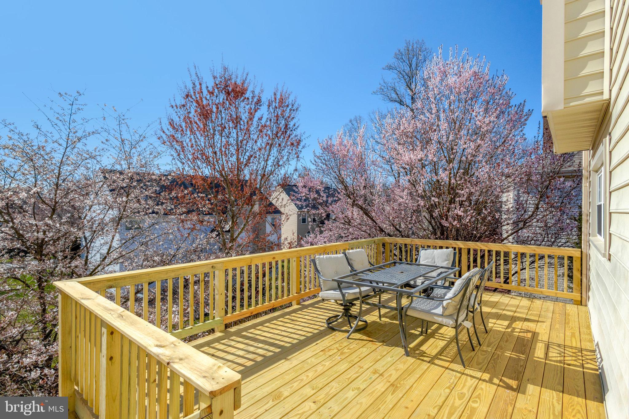 CROSSPOINTE - Residential