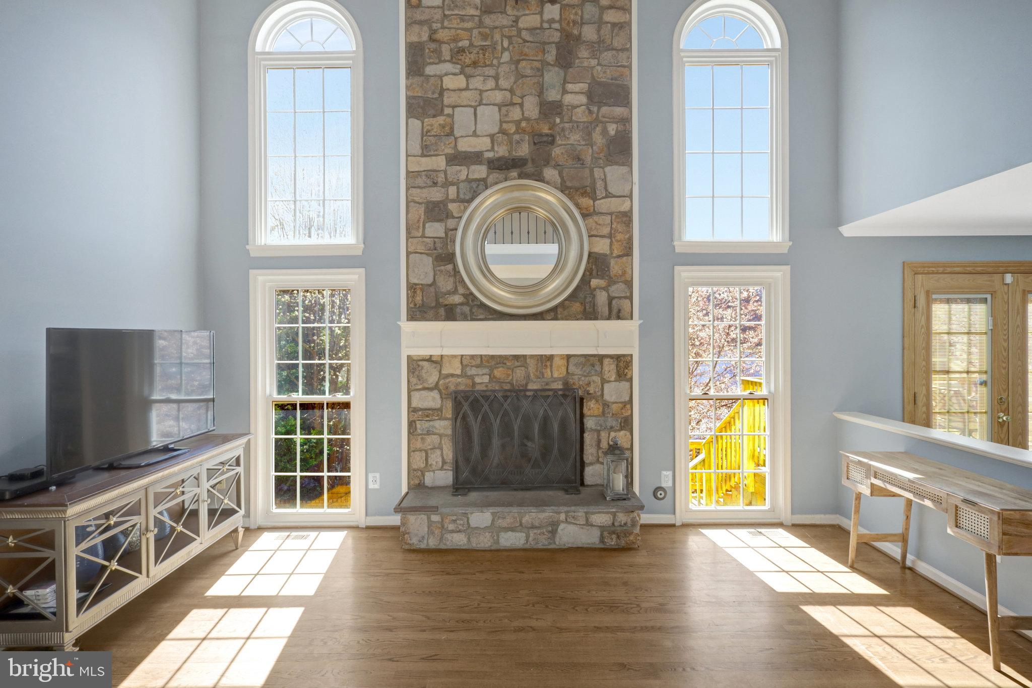 CROSSPOINTE - Residential