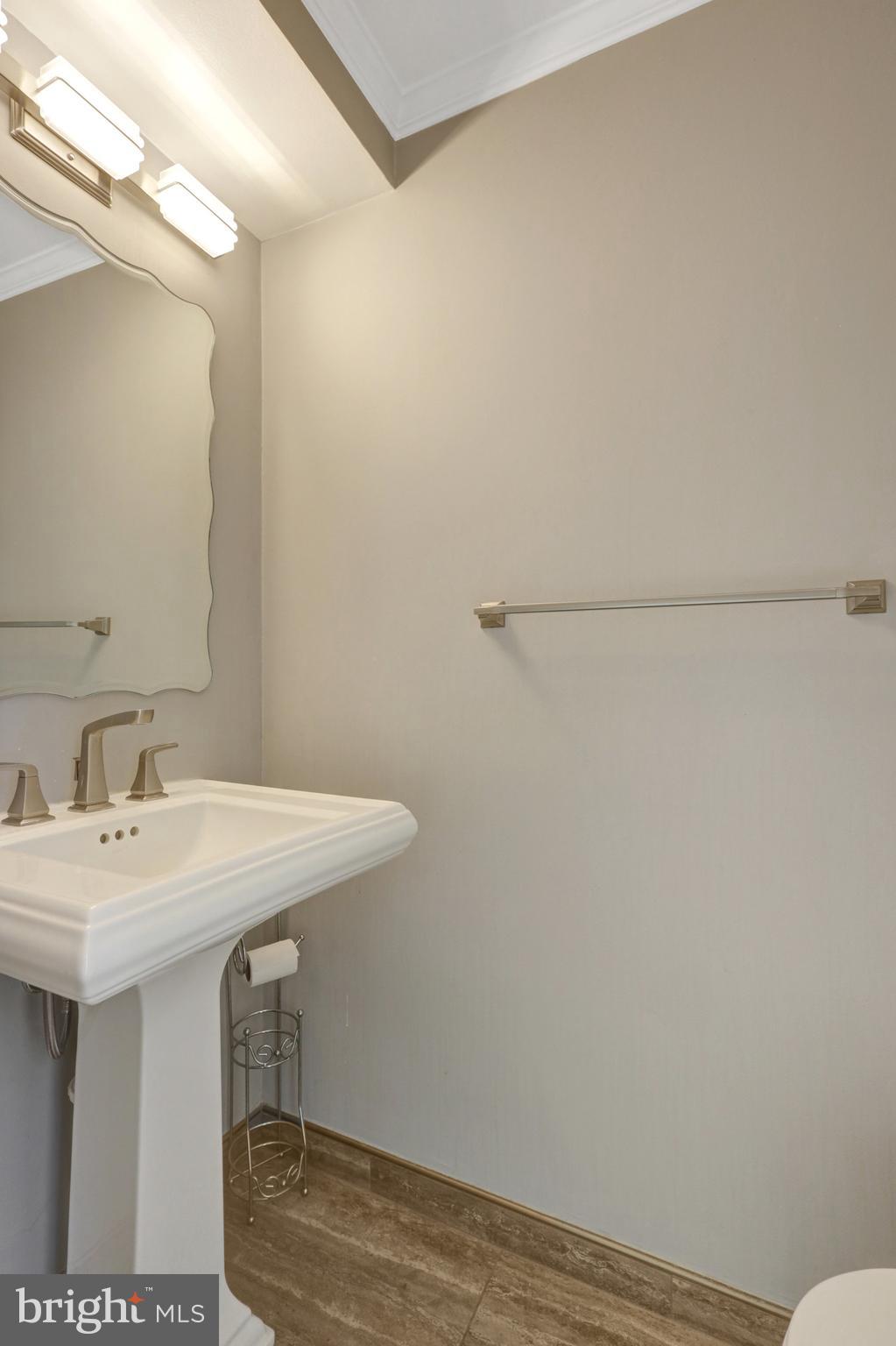 CROSSPOINTE - Residential