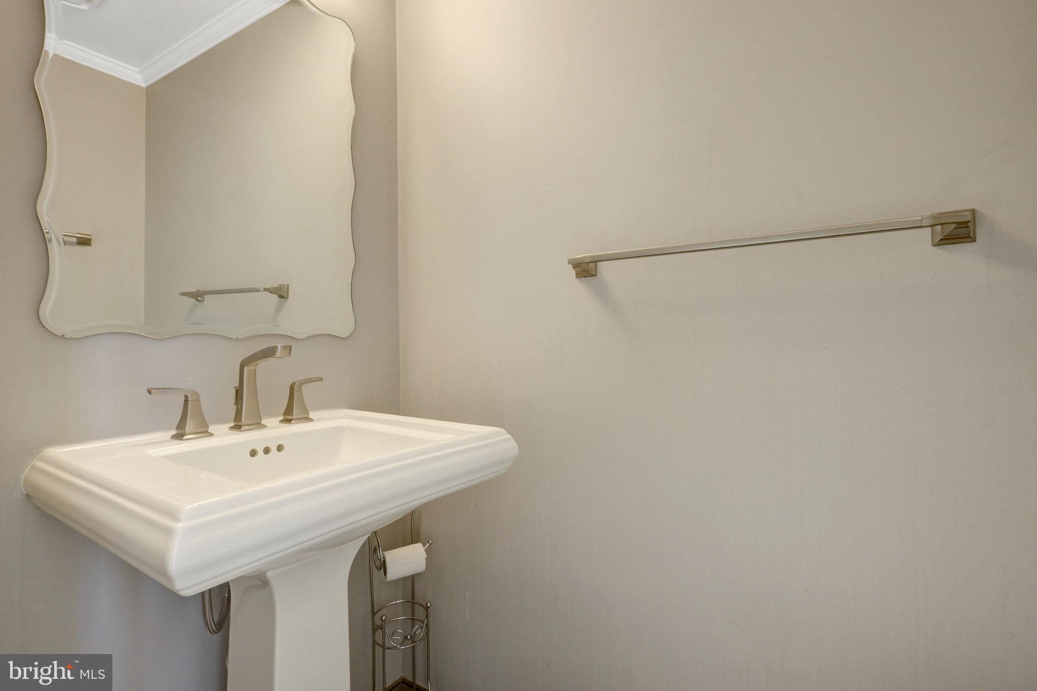 CROSSPOINTE - Residential