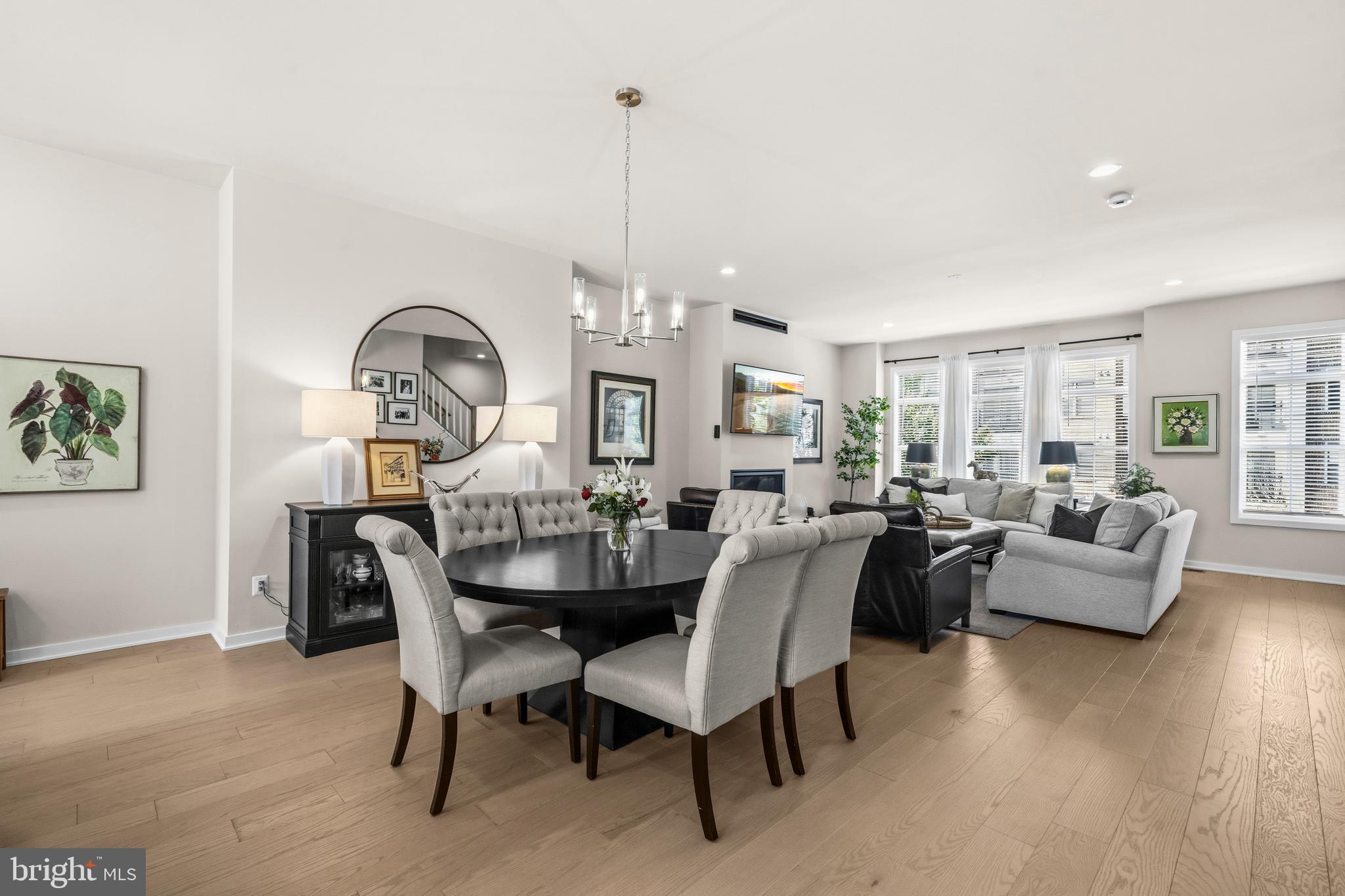 REGENCY AT BELMONT - Residential