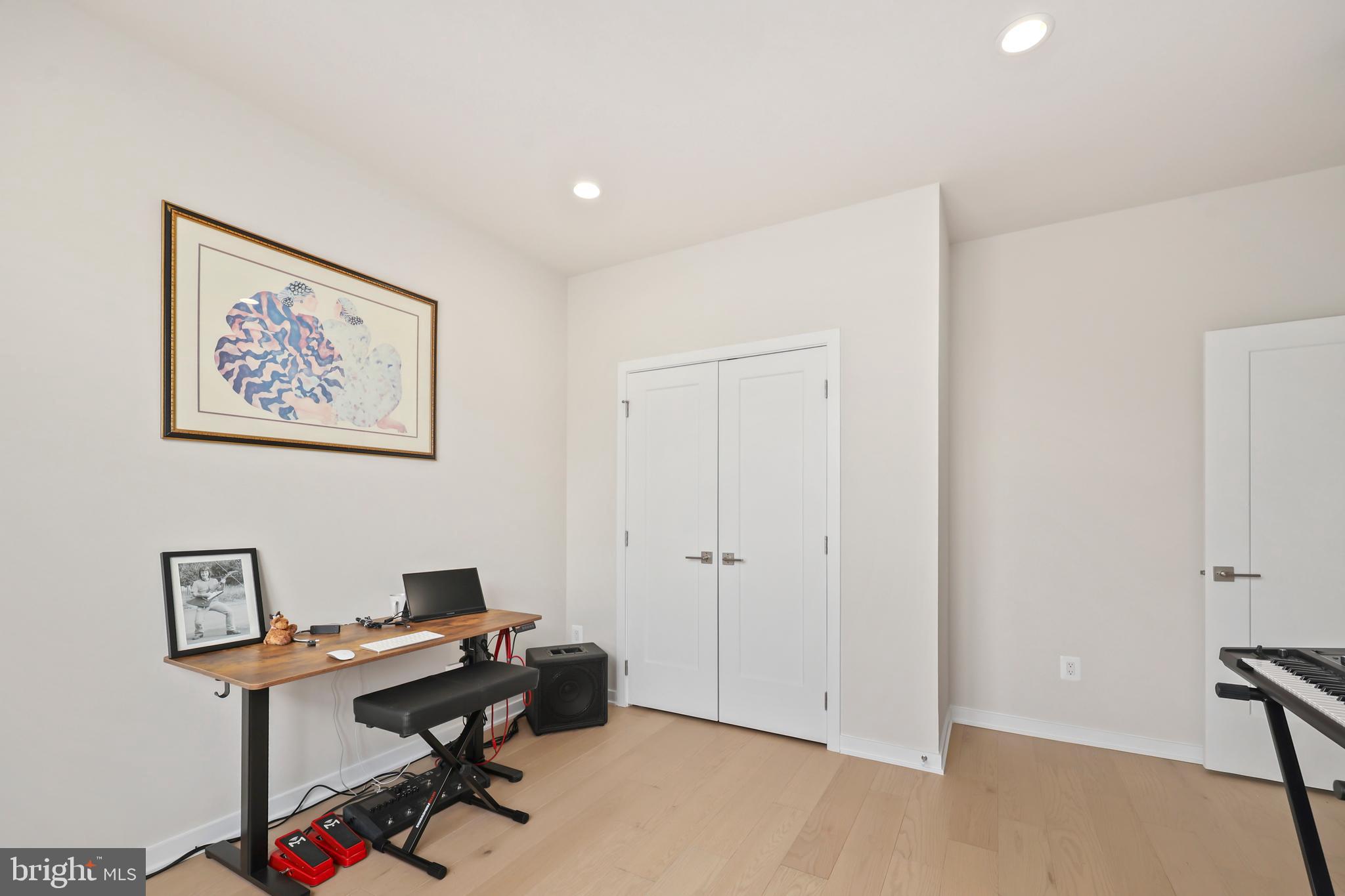 REGENCY AT BELMONT - Residential