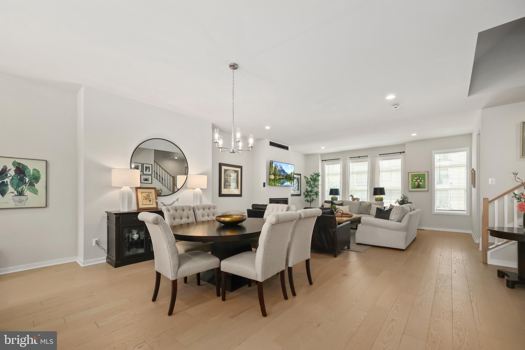 REGENCY AT BELMONT - Residential